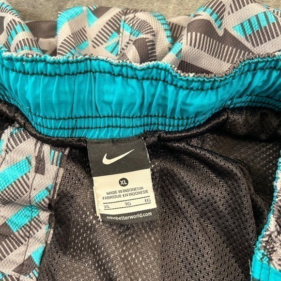 NIke Swim Trunks Mens Extra‎ Large Blue Gray Striped Swimwear Bottoms Geometric - Picture 2 of 9